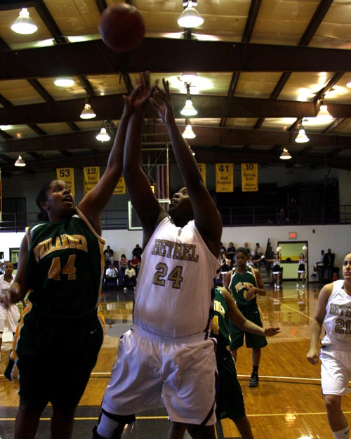 New Lady Wildcat Lanicka Smith posted a double-double in her first game as a Lady Wildcat.