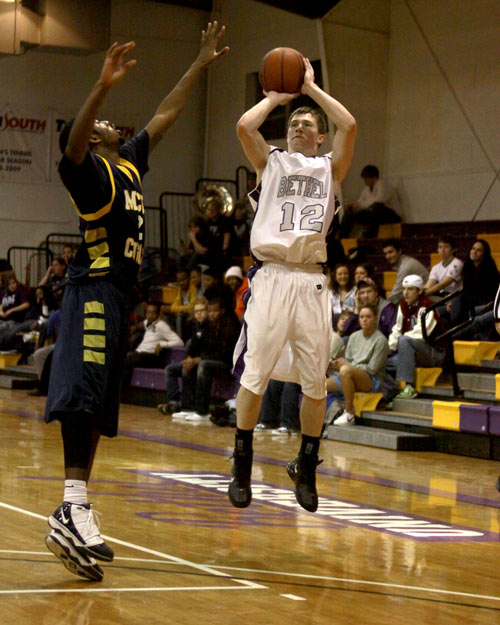 Dustin Ferguson led all scorers with 15 points, all in the second half, and made 10 of his 11 free throw tries.