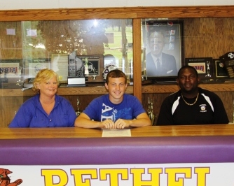 Cody Walker Signs with Soccer Cats