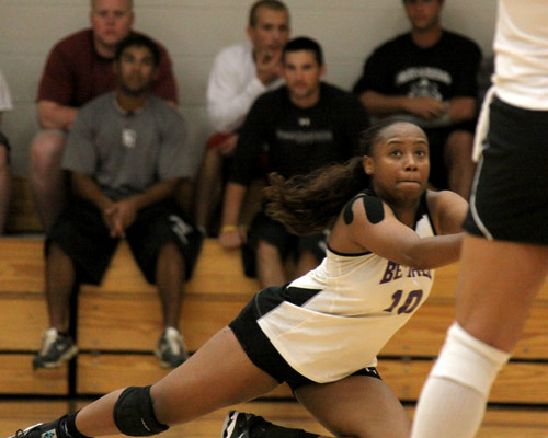 Michele Cunha dives for a ball against Freed-Hardeman
