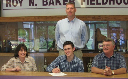 Dalton Andrews Joins Basketball Staff