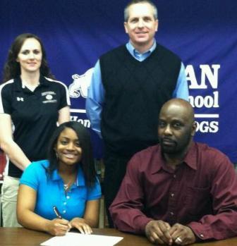 Jazane Williams Joins Bethel's Volleyball Program