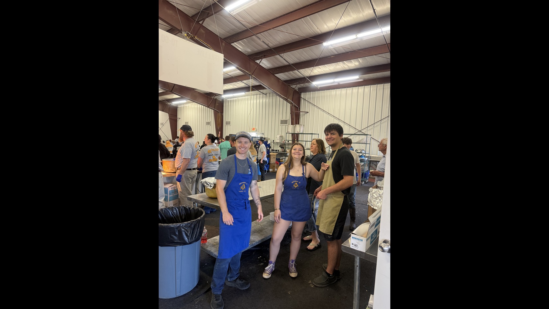 Bethel Shooters Perform Volunteer Work at Paris Fish Fry